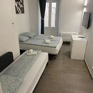 Appartement Renovated In The Heart Of The Old Town, Menton